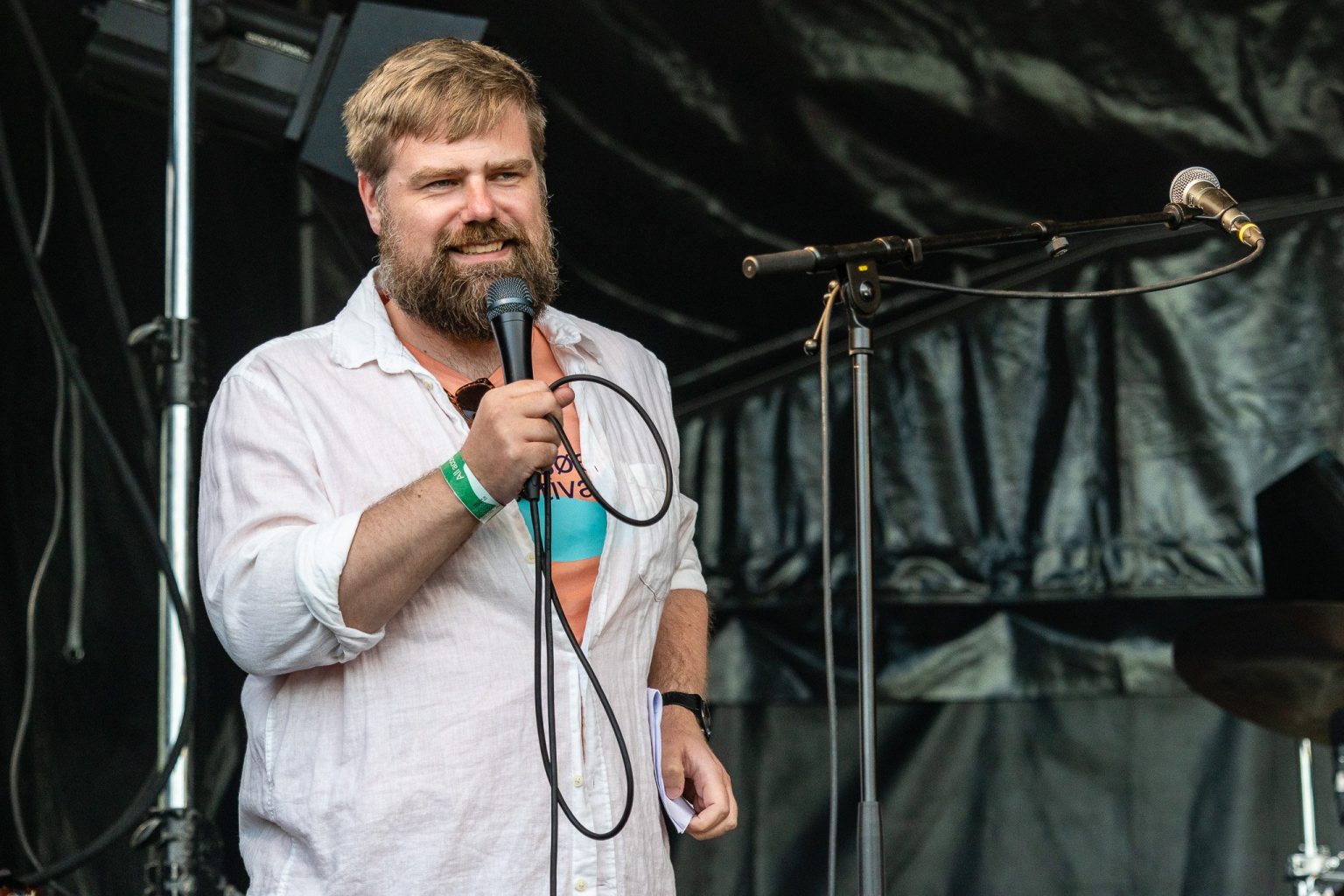 Allan Gravgaard Madsen, vært